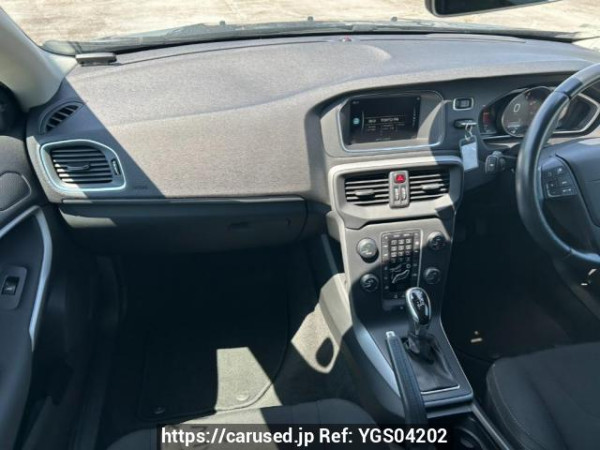 Used 2015 AT volvo v40 MB4164T Image[17]