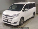 Toyota Noah ZRR80G