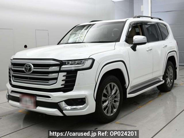 Buy Used 2023 Toyota Land Cruiser VJA300W (OP024201) - Carused.jp