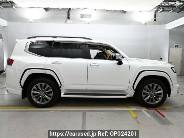 JP改V Buy Used 2023 Toyota Land Cruiser VJA300W (OP024201) - Carused.jp