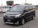 Toyota Noah ZWR80W