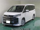 Toyota Noah MZRA90W