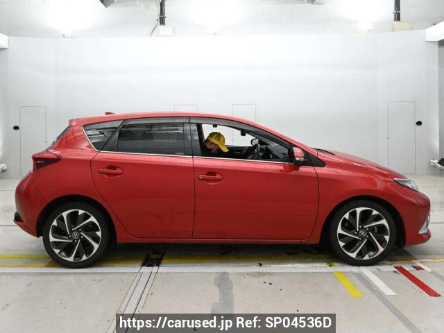 Buy Used 2015 Toyota Auris NRE185H (SP04536D) - Carused.jp