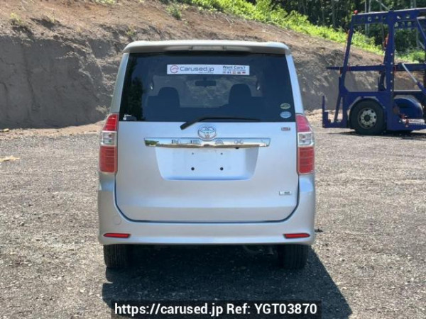 Used 2007 AT toyota noah ZRR75W Image[5]