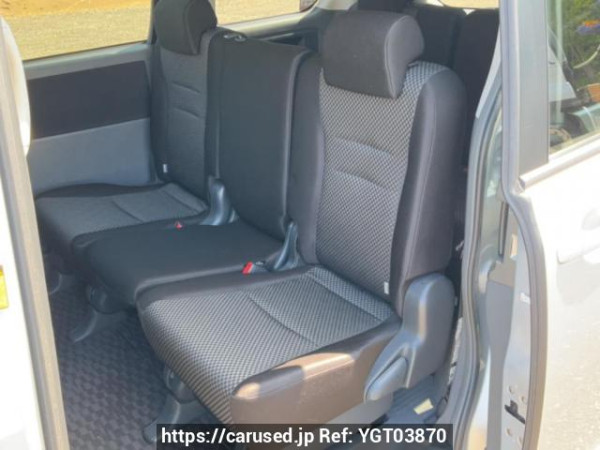 Used 2007 AT toyota noah ZRR75W Image[14]