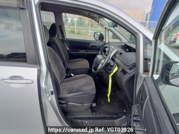 Used 2010 AT toyota voxy ZRR75G Image[12]