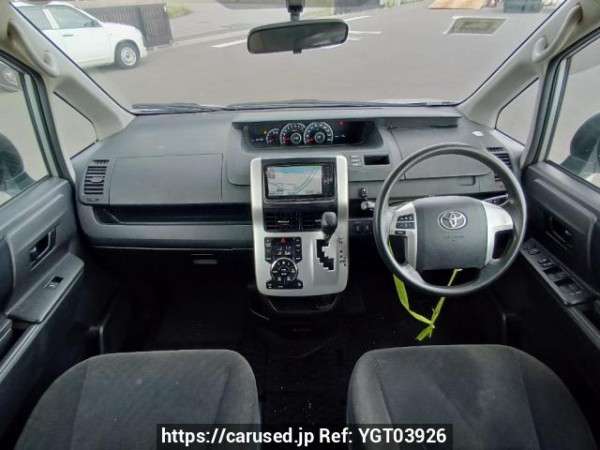 Used 2010 AT toyota voxy ZRR75G Image[17]