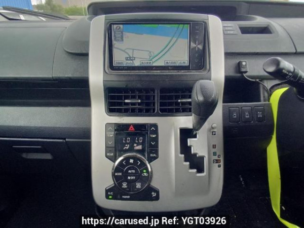 Used 2010 AT toyota voxy ZRR75G Image[19]