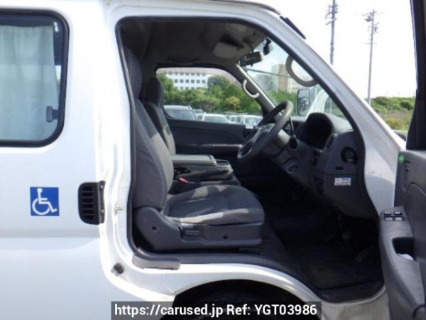 Used 2004 AT nissan caravan-bus DWMGE25 Image[12]