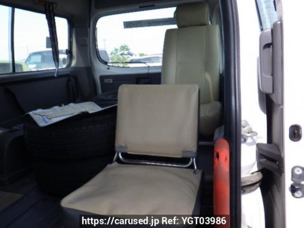 Used 2004 AT nissan caravan-bus DWMGE25 Image[15]