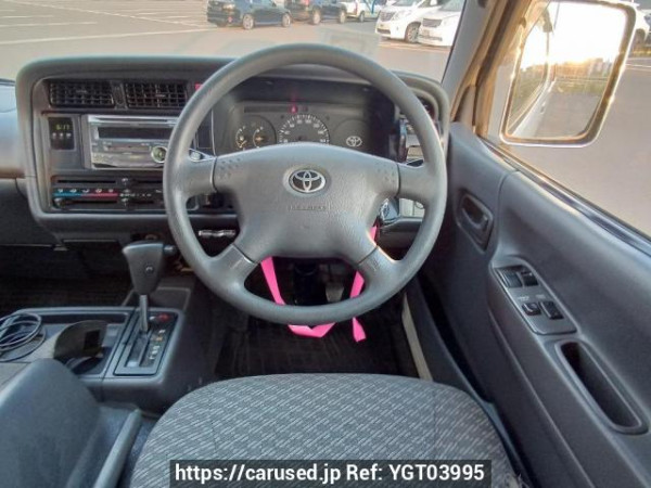 Used 2001 AT toyota hiace-wagon RZH111G Image[19]