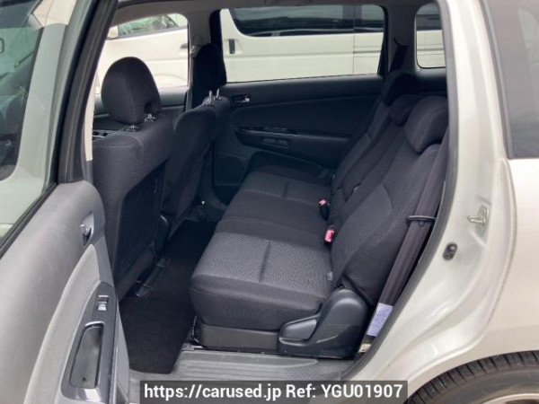 Used 2004 AT toyota wish ZNE10G Image[16]