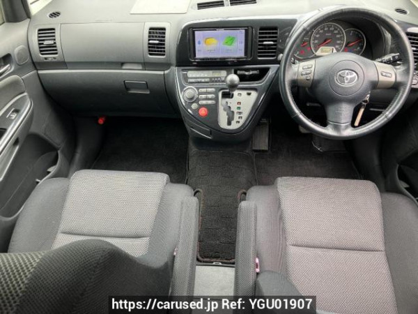 Used 2004 AT toyota wish ZNE10G Image[18]