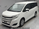 Toyota Noah ZRR85G
