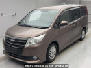 Toyota Noah ZWR80G