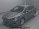 Nissan Leaf ZE1