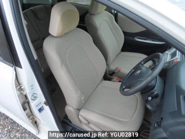 Used 2005 AT toyota ractis SCP100 Image[13]