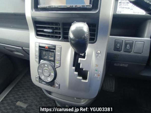 Used 2009 AT toyota voxy ZRR70W Image[23]