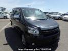Toyota Noah ZRR70W