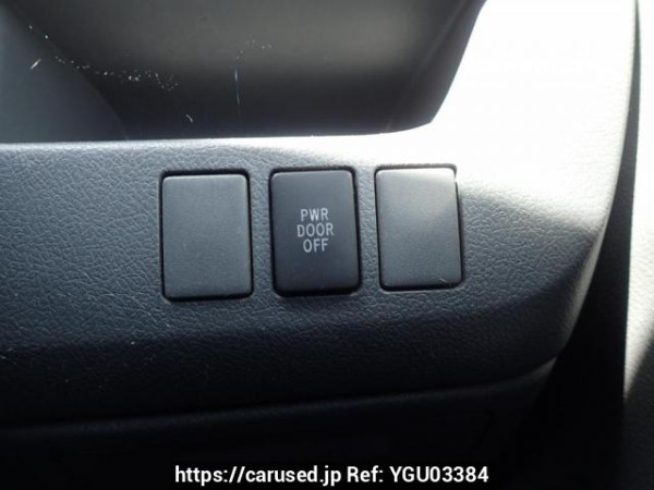 Used 2009 AT toyota noah ZRR70W Image[32]