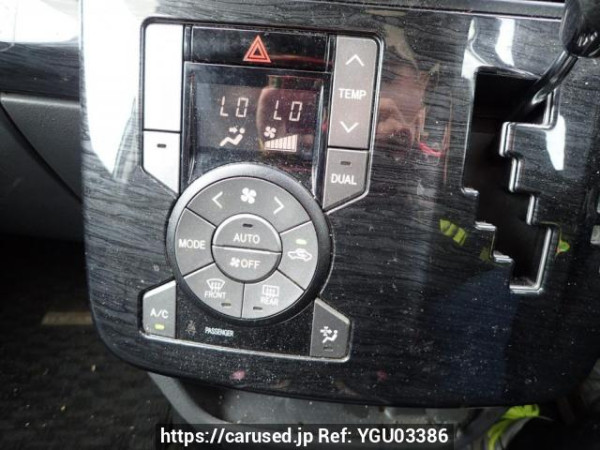Used 2009 AT toyota noah ZRR75W Image[31]