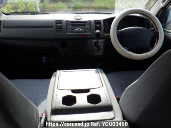 Used 2005 AT toyota regiusace-van KDH205V Image[13]