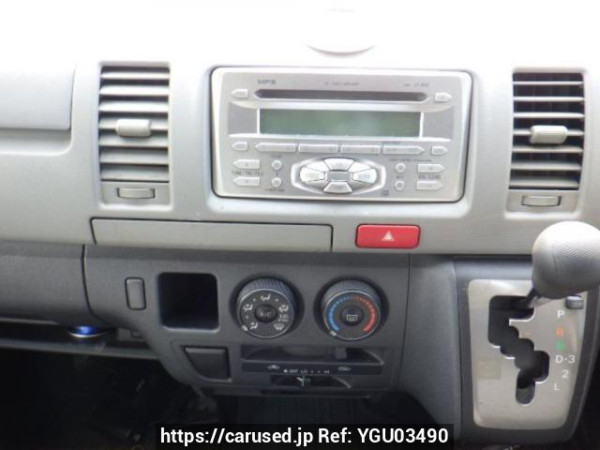 Used 2005 AT toyota regiusace-van KDH205V Image[15]