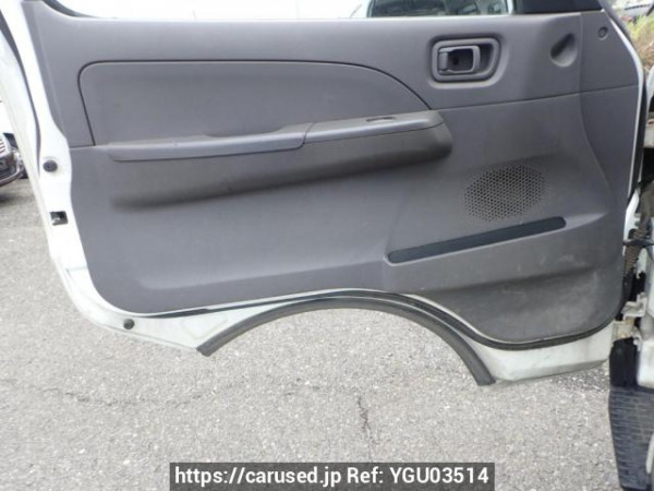 Used 2005 AT nissan caravan-van VPE25 Image[13]