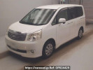Toyota Noah ZRR70G