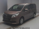 Toyota Noah ZRR80Gカイ
