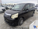 Toyota Noah ZRR70G