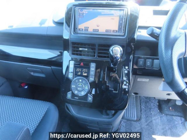 Used 2008 AT toyota noah ZRR70W Image[19]