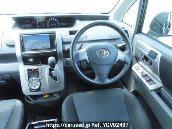 Used 2009 AT toyota voxy ZRR70W Image[25]