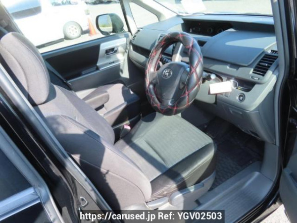 Used 2008 AT toyota voxy ZRR70W Image[13]