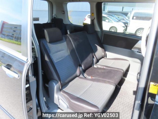 Used 2008 AT toyota voxy ZRR70W Image[18]