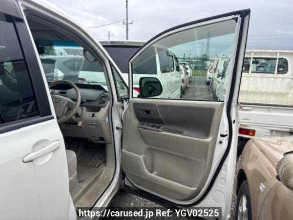 Used 2007 AT toyota noah ZRR75G Image[13]