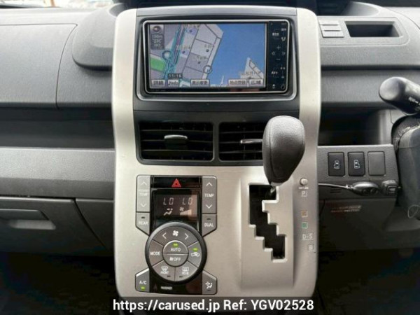 Used 2009 AT toyota noah ZRR70G Image[24]