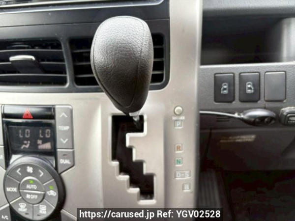 Used 2009 AT toyota noah ZRR70G Image[28]