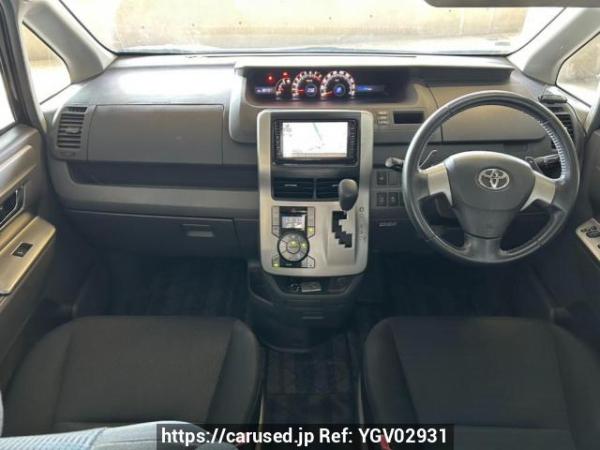 Used 2009 AT toyota voxy ZRR75W Image[17]