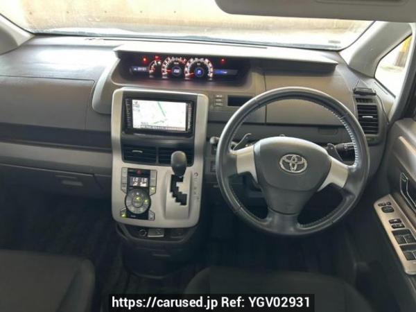 Used 2009 AT toyota voxy ZRR75W Image[19]