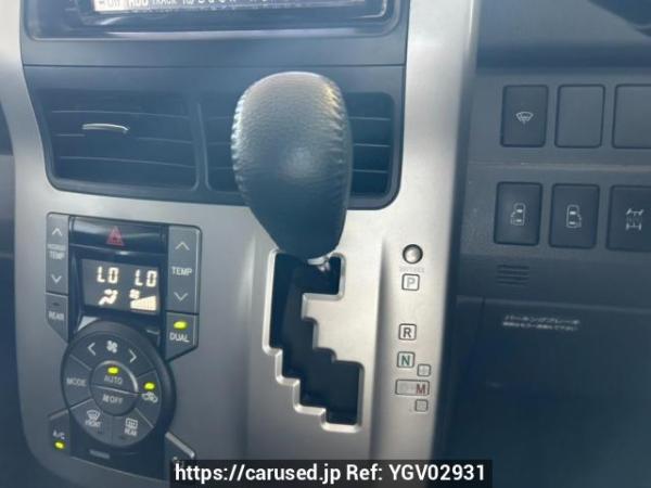 Used 2009 AT toyota voxy ZRR75W Image[23]