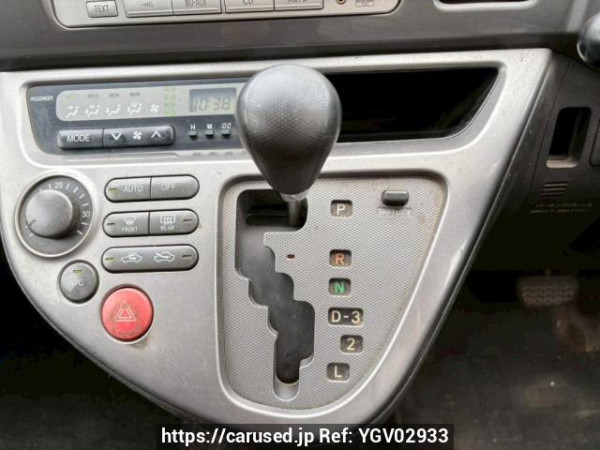 Used 2004 AT toyota wish ZNE10G Image[27]
