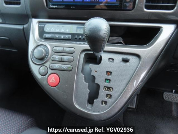 Used 2005 AT toyota wish ZNE10G Image[26]