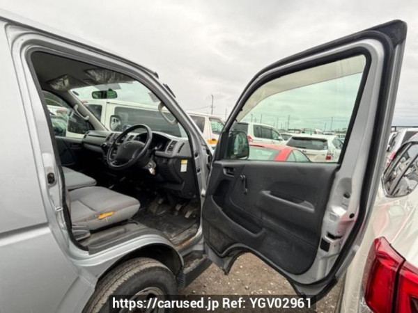 Used 2006 MT toyota hiace-van KDH205V Image[12]