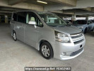 Toyota Noah ZRR70W