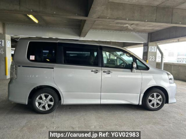 Used 2009 AT toyota noah ZRR70W Image[7]