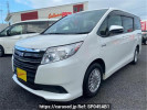 Toyota Noah ZWR80G