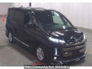 Toyota Noah MZRA90W