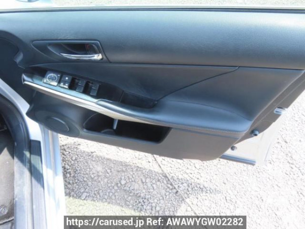 Used 2013 AT lexus is GSE30 Image[31]