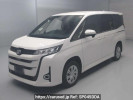 Toyota Noah MZRA95W